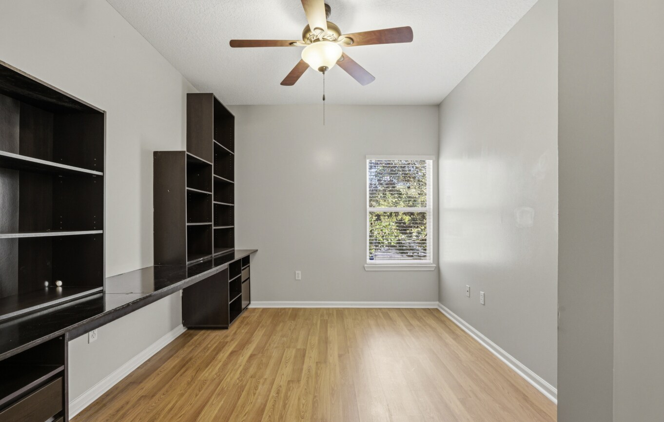 Building Photo - 1601 Majestic View Ln