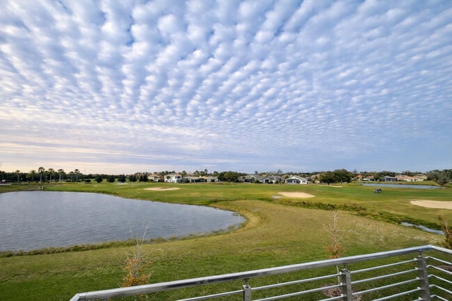 Building Photo - 2033 Greenbriar Ter