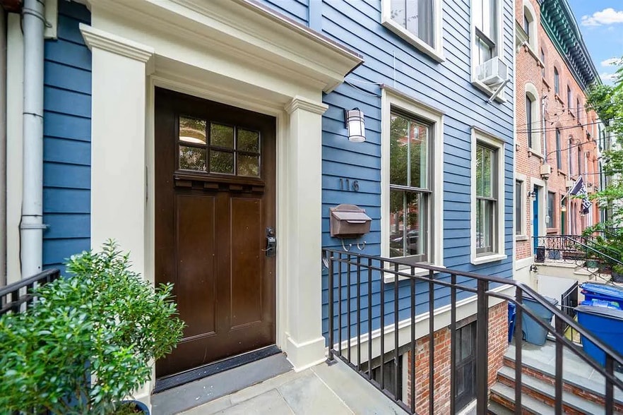 Building Photo - 116 Garden St