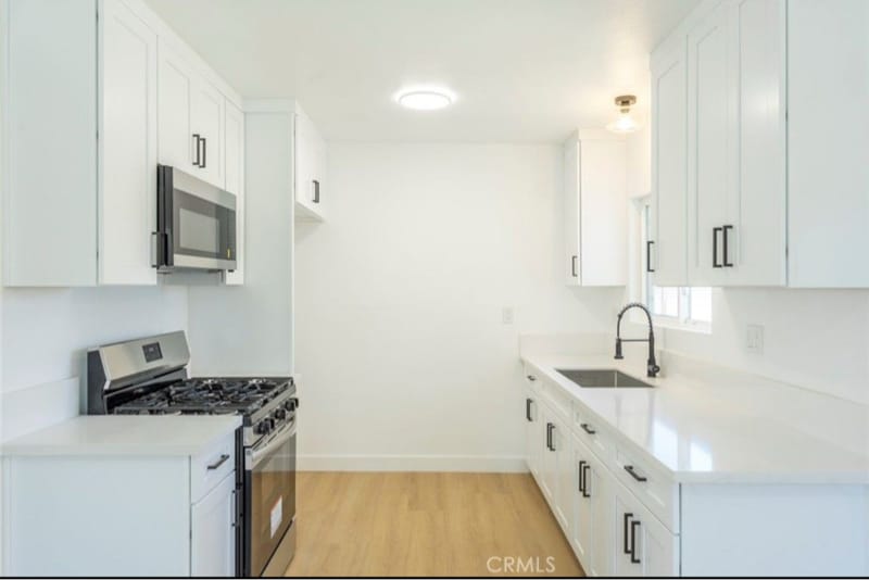 Building Photo - 1218 6th St