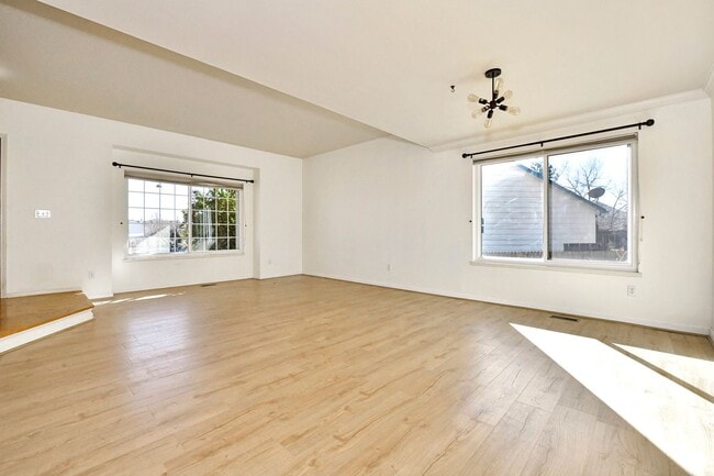 Building Photo - 4-bedroom Gem Near Ft. Carson!