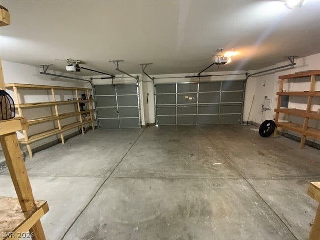 Building Photo - 5819 Badlands Ln