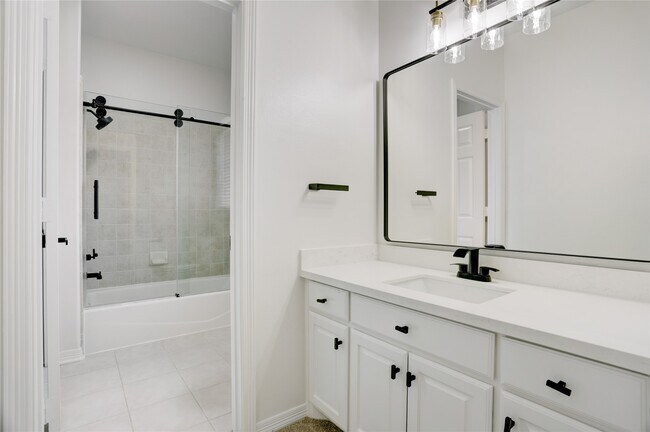 Building Photo - 22926 Haven Field Ct