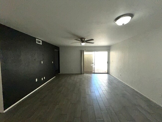 Building Photo - Beautifully Updated 3-Bed, 2-Bath Home in ...