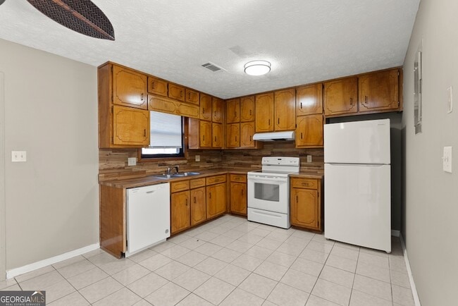 Building Photo - 59 Sloan St