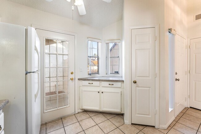 Building Photo - Charming Two-Story Home with Spacious Layout and Cozy Appeal!