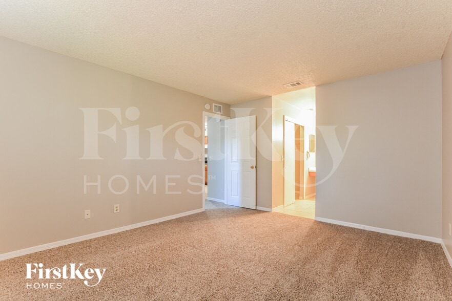 Building Photo - 710 Leeward Dr
