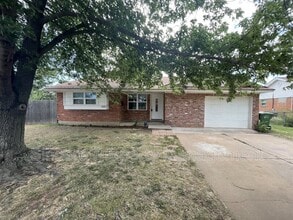 Building Photo - 120 N Ranchwood Blvd