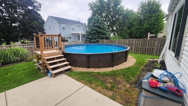 Building Photo - 1523 Schumacher Dr