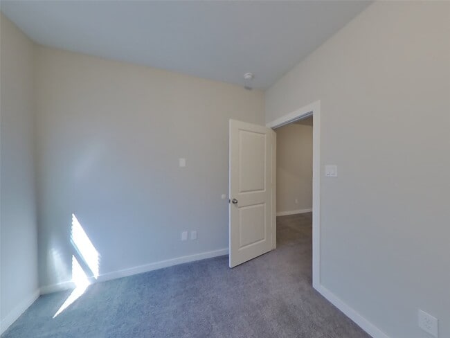 Building Photo - 2415 Cohorn Trl