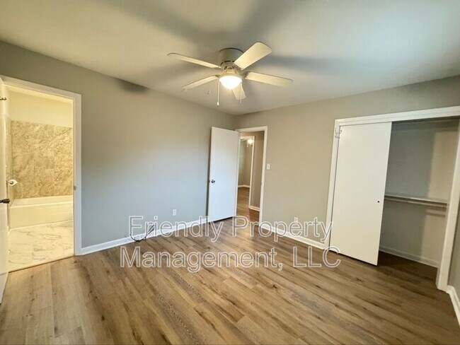 Building Photo - 509 Memphis St