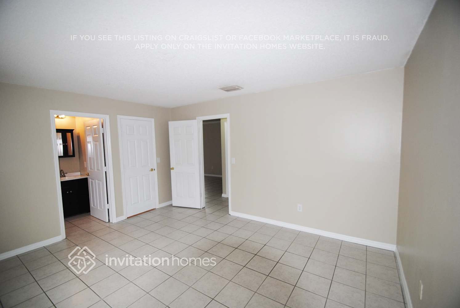 Building Photo - 1582 Wyoming Dr SE