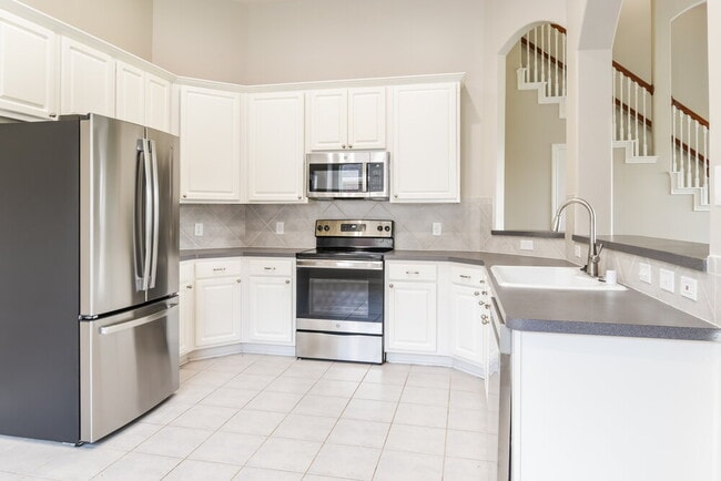 Building Photo - 216 Meadowhill Ln