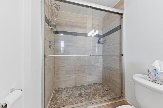 Building Photo - 610 Clematis St