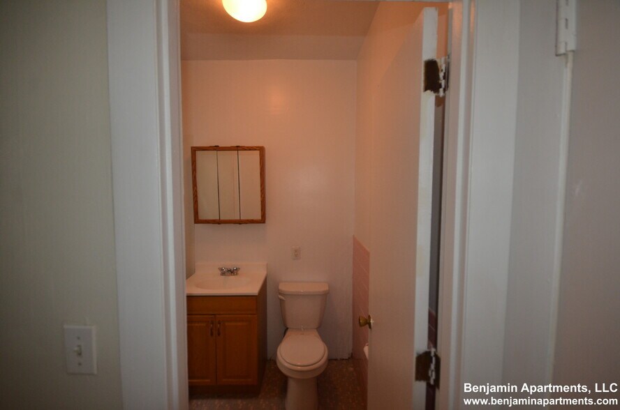 Building Photo - 33 Lancaster Terrace