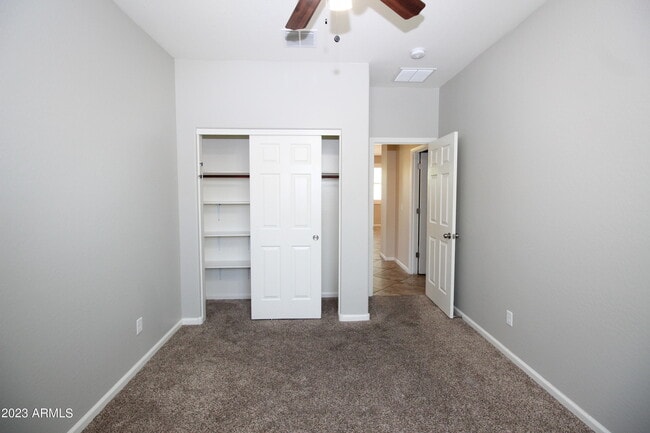 Building Photo - 4936 S Twinleaf Dr