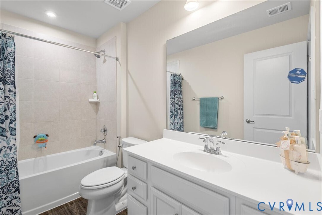 Building Photo - 13507 Enon Oaks Pl