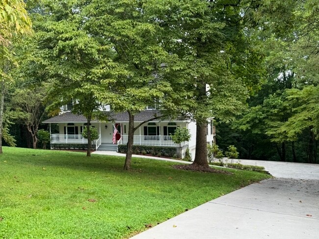 Building Photo - 126 Skiatook Way