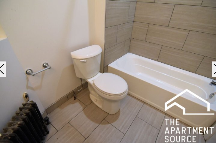 Building Photo - 908 W Belmont Ave