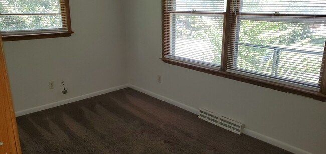 Building Photo - 4608 Orchard Ln