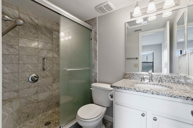 Building Photo - Audubon Park 2/2 Corner Unit Villa with La...