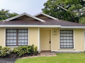 Building Photo - 3658 E Bell Dr