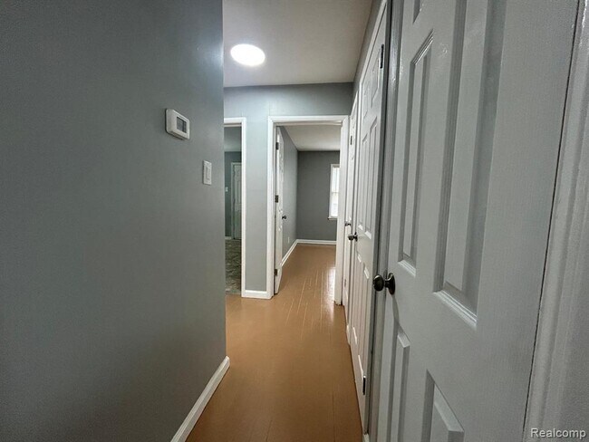 Building Photo - 19710 Moross Rd