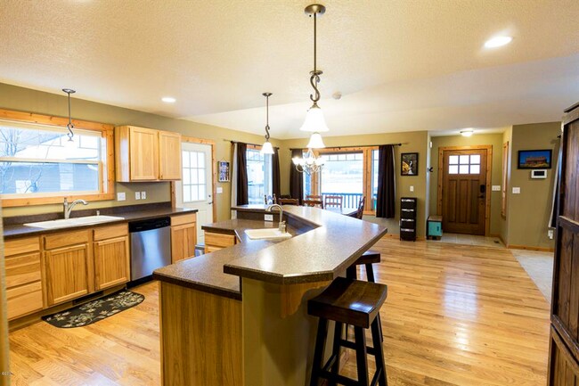 Building Photo - Lovely West Kalispell Home