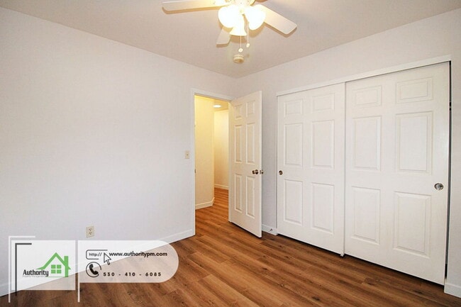 Building Photo - 2882 Sandstone Dr