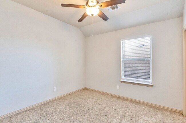 Building Photo - 2300 Dovetail St