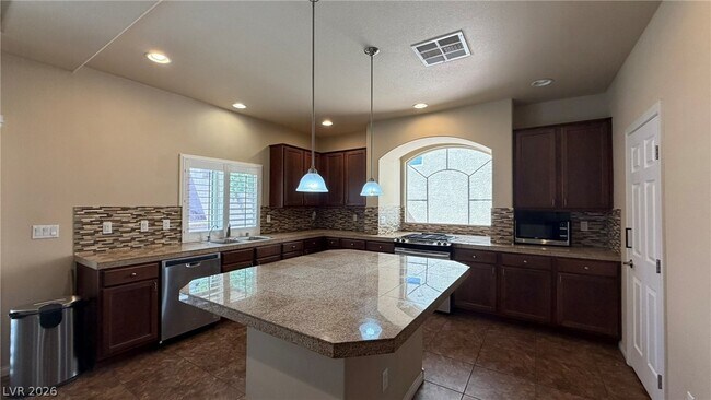 Building Photo - 6451 Parrot Ridge Ct