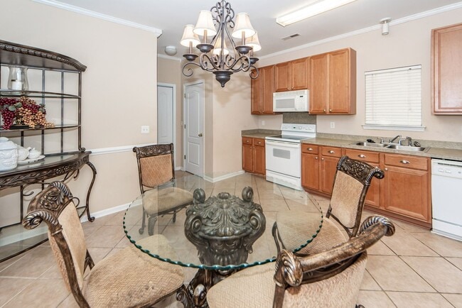 Building Photo - 5 Bedroom 2.5 Bath Home in Indigo Fields - North Charleston