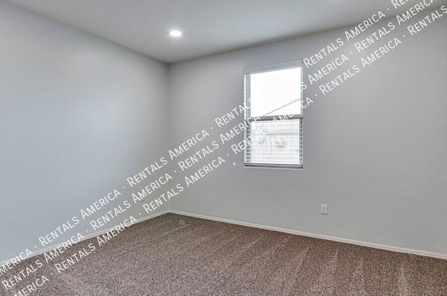 Building Photo - 8518 W Pelican Pl