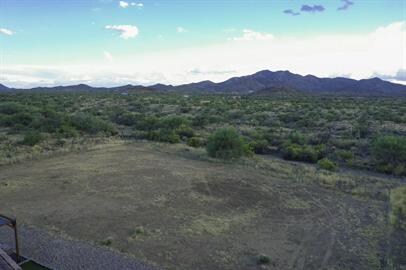 Building Photo - Rural Property in Vail on 1 acre fully fenced