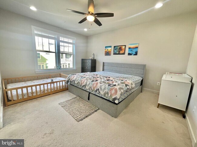 Building Photo - 8608 Shady Pines Dr