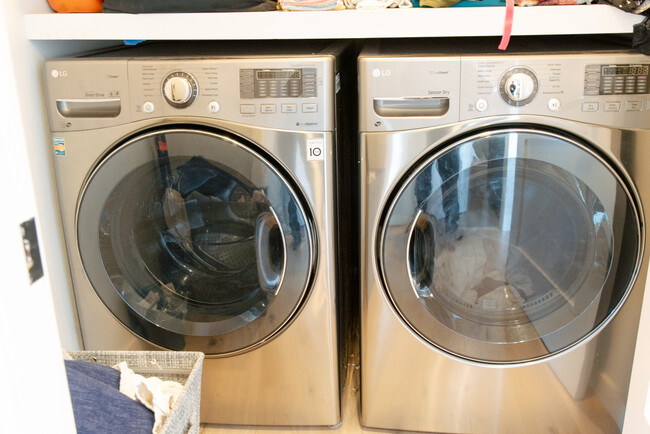 Laundry Room - 2476 Amherst Ave