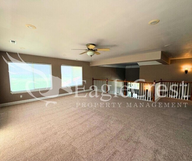 Building Photo - Luxury Bella Terra Estate with Mountain & Vineyard Views