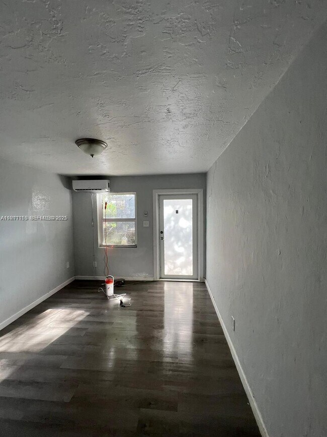 Building Photo - 2864 NW 6th Ct