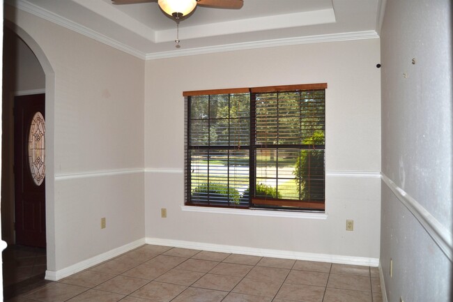 Building Photo - 225 Saddle Blanket