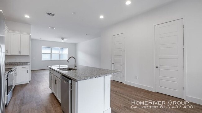 Building Photo - New Construction!