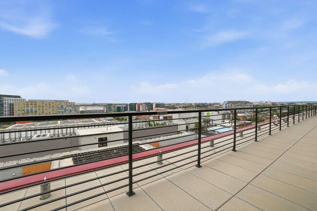 Building Photo - 1625 Eckington Pl NE