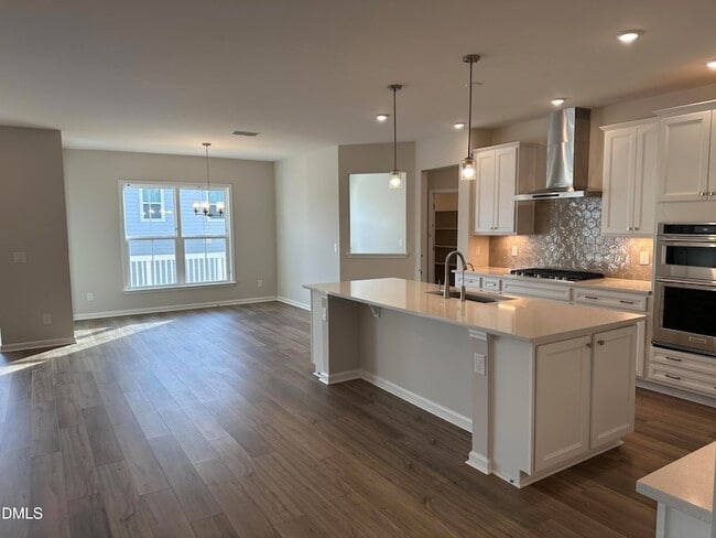 Building Photo - 11 Allgood St