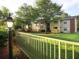 Building Photo - Rocky Creek
