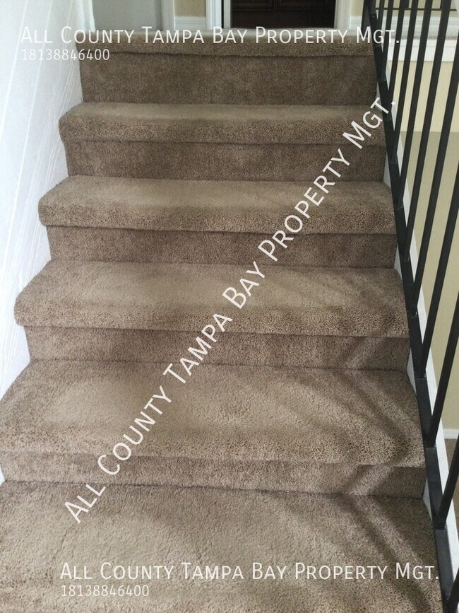 Building Photo - 15604 Deer Glen Dr