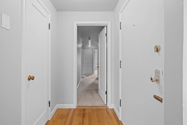 Building Photo - 4810 N 25th St