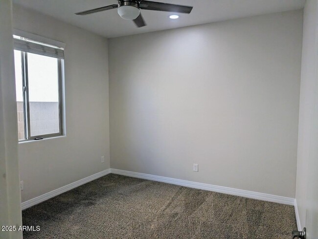 Building Photo - 9799 W Cashman Dr