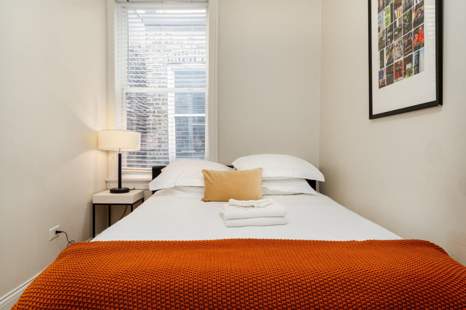 Building Photo - 2149 W Division St