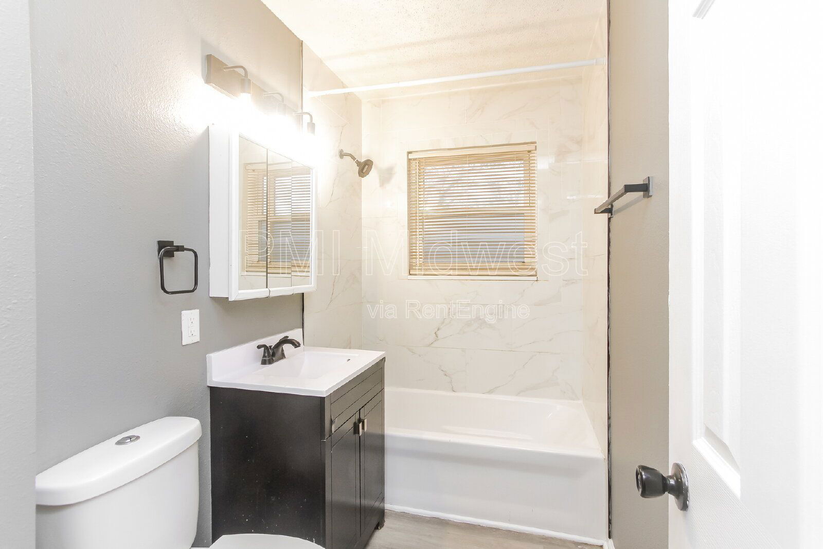 Building Photo - 6060 E 16th St