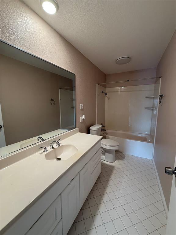Building Photo - 5850 Dacy Ln