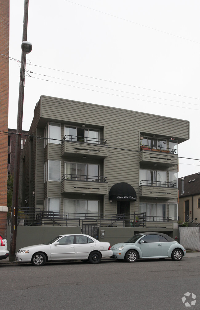 Primary Photo - The Crest On Belmont